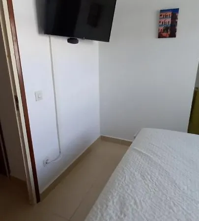 فيلة A 500 M, Maison De Gamme Avec Amarre Privee, Acces En 5 Min Sans Pont, Jacuzzi إمبوريابرافا