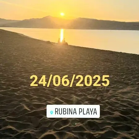 500m De La De La Rubina 빌라 *